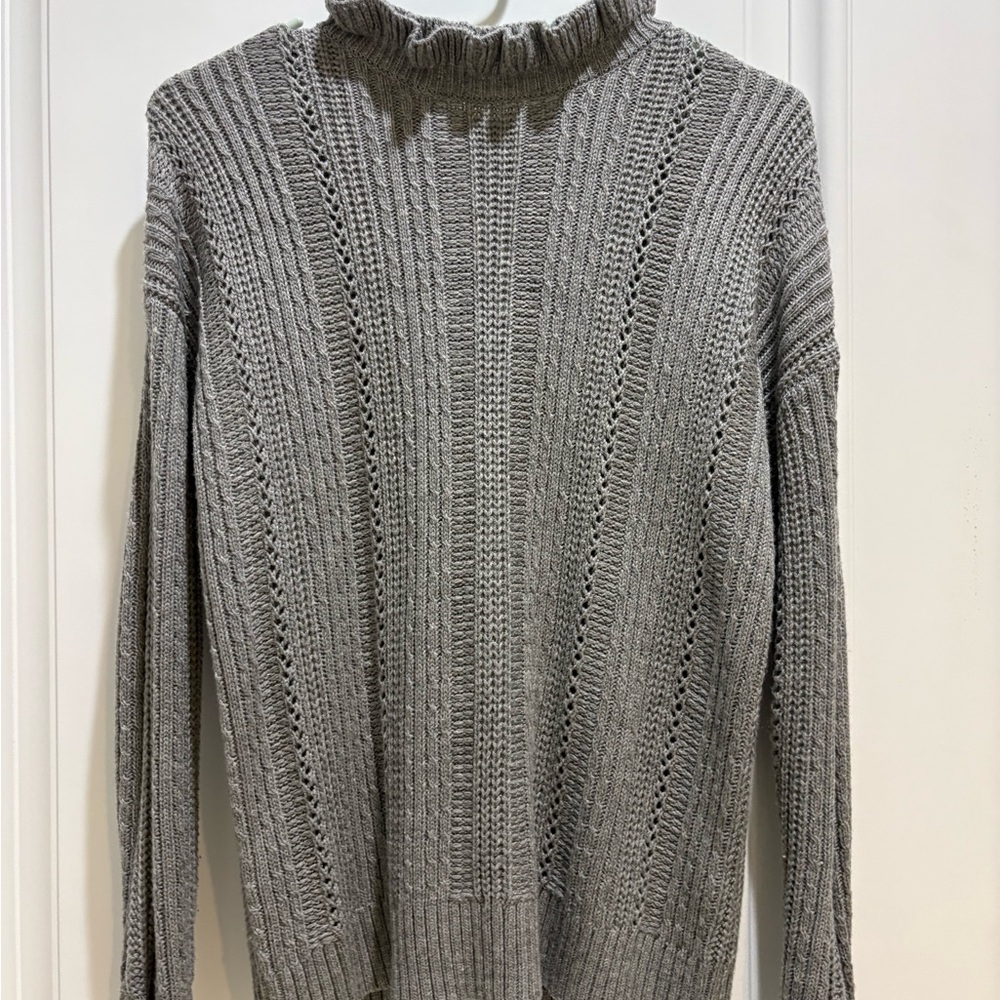 Elegant Gray Turtleneck Sweater for Women